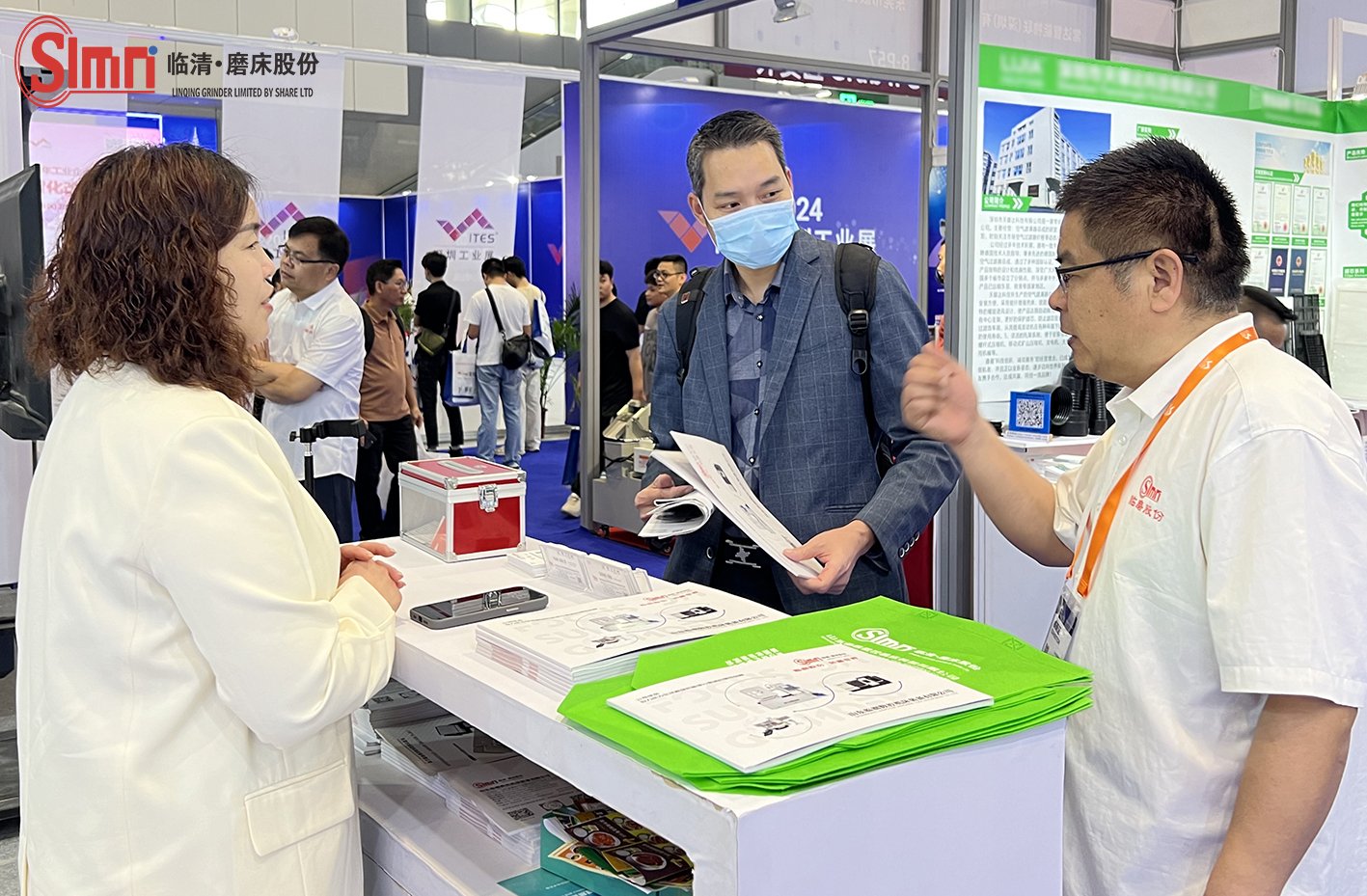 直擊現(xiàn)場｜深圳工業(yè)展首日，山東臨磨展位觀眾絡繹不絕