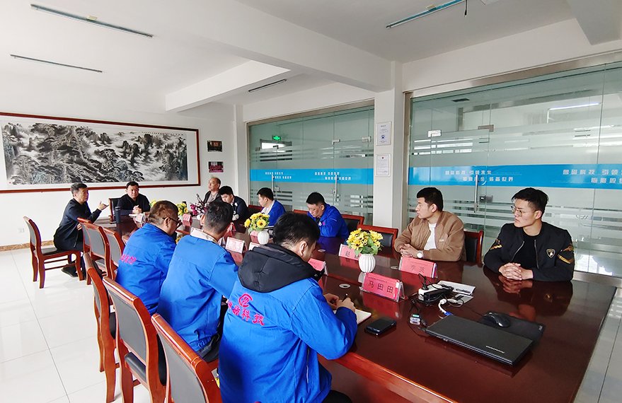 山東臨磨數(shù)控機床有限公司慶祝五一節(jié)假日